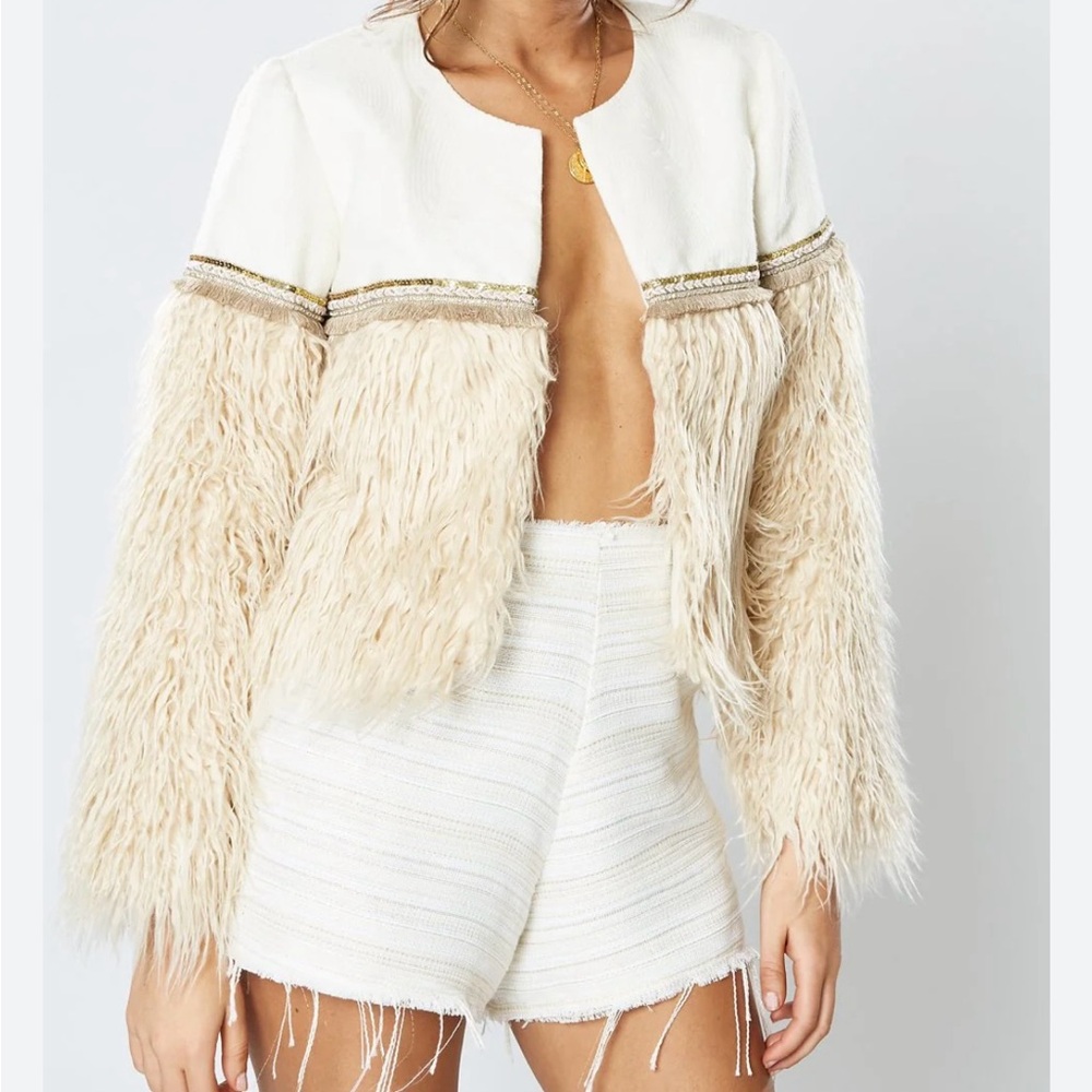 NWT WINONA Australia Cropped Duchess Coat Latte Shaggy Jacket Size Small